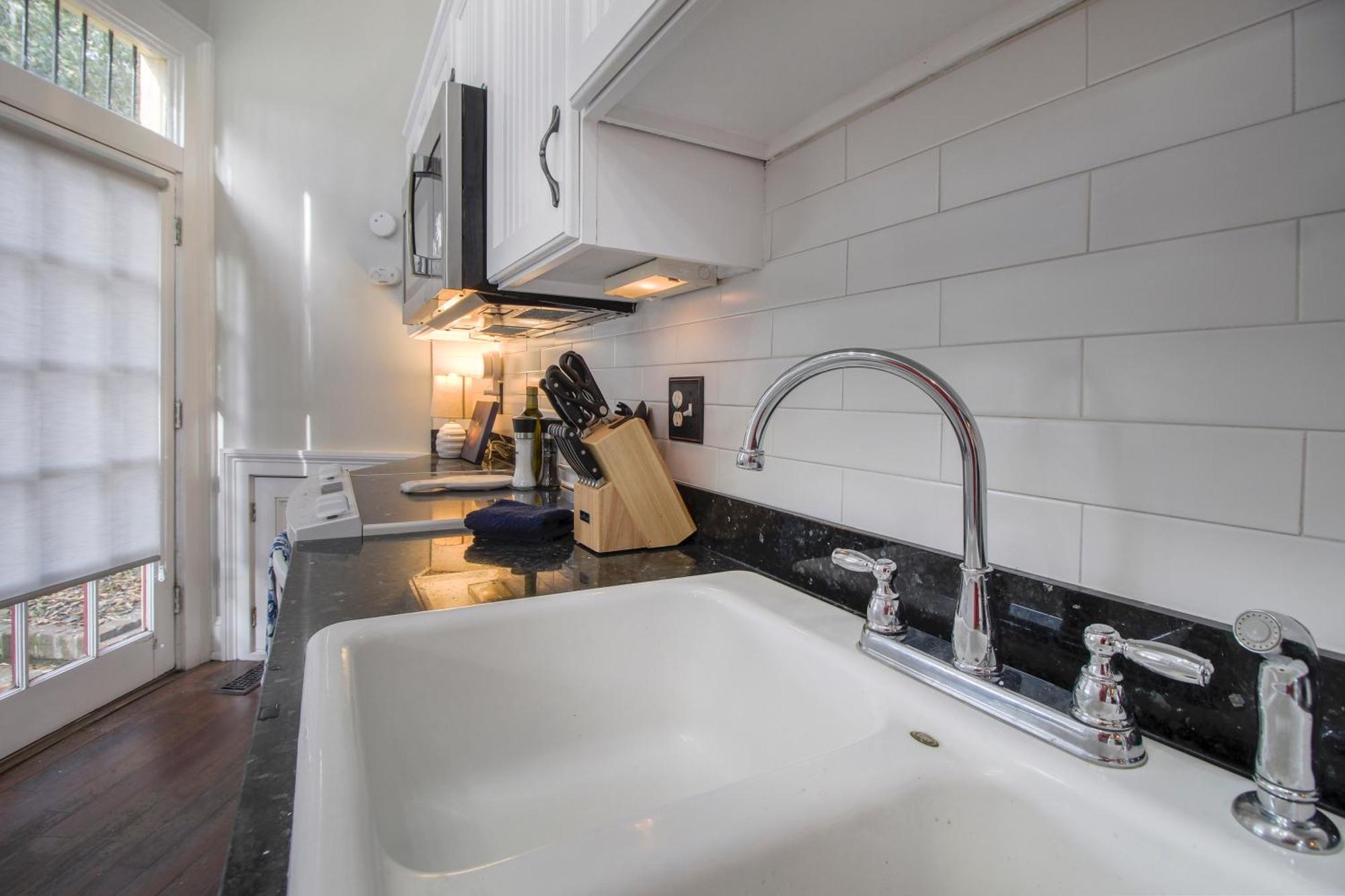 Walk To It All In Downtown, Double King Beds 서배너 외부 사진