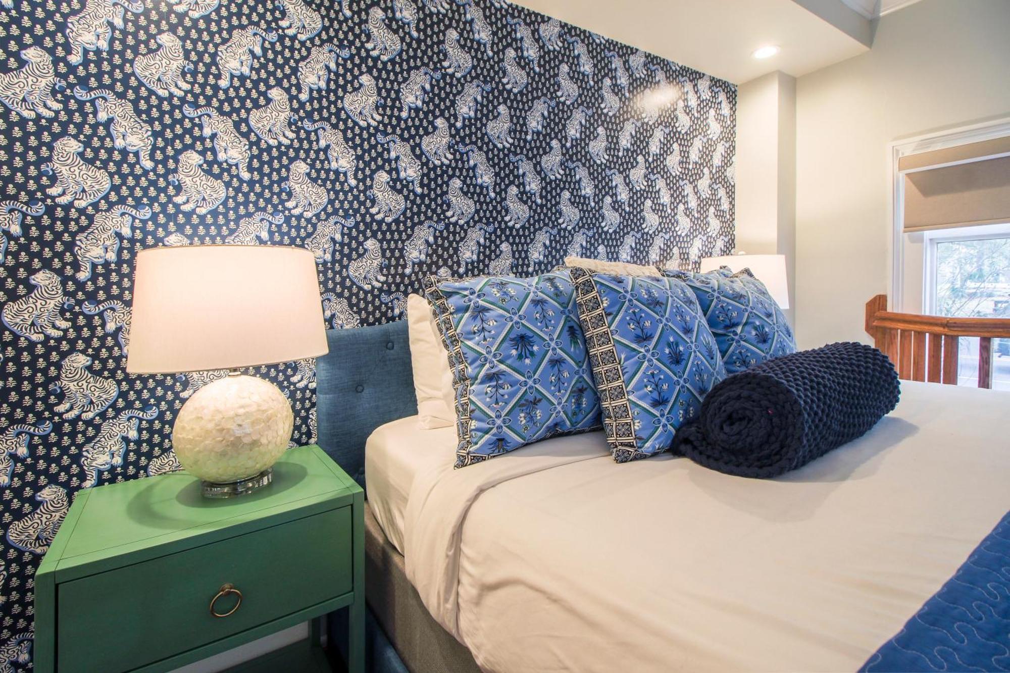Walk To It All In Downtown, Double King Beds 서배너 외부 사진